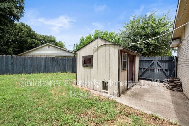 Building Photo - 1900 Lavon Creek Ln