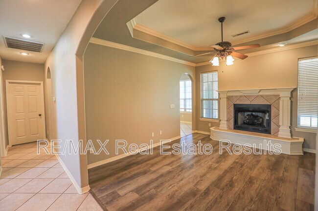 Building Photo - 3104 SW Tunica Ave