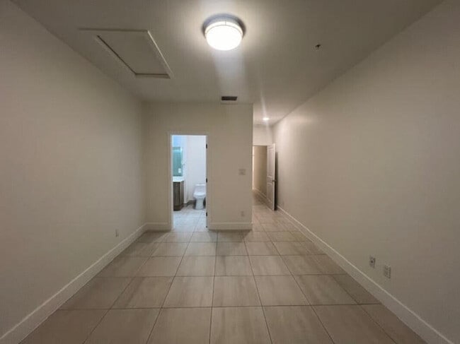 Building Photo - 3884 Melaleuca Ln