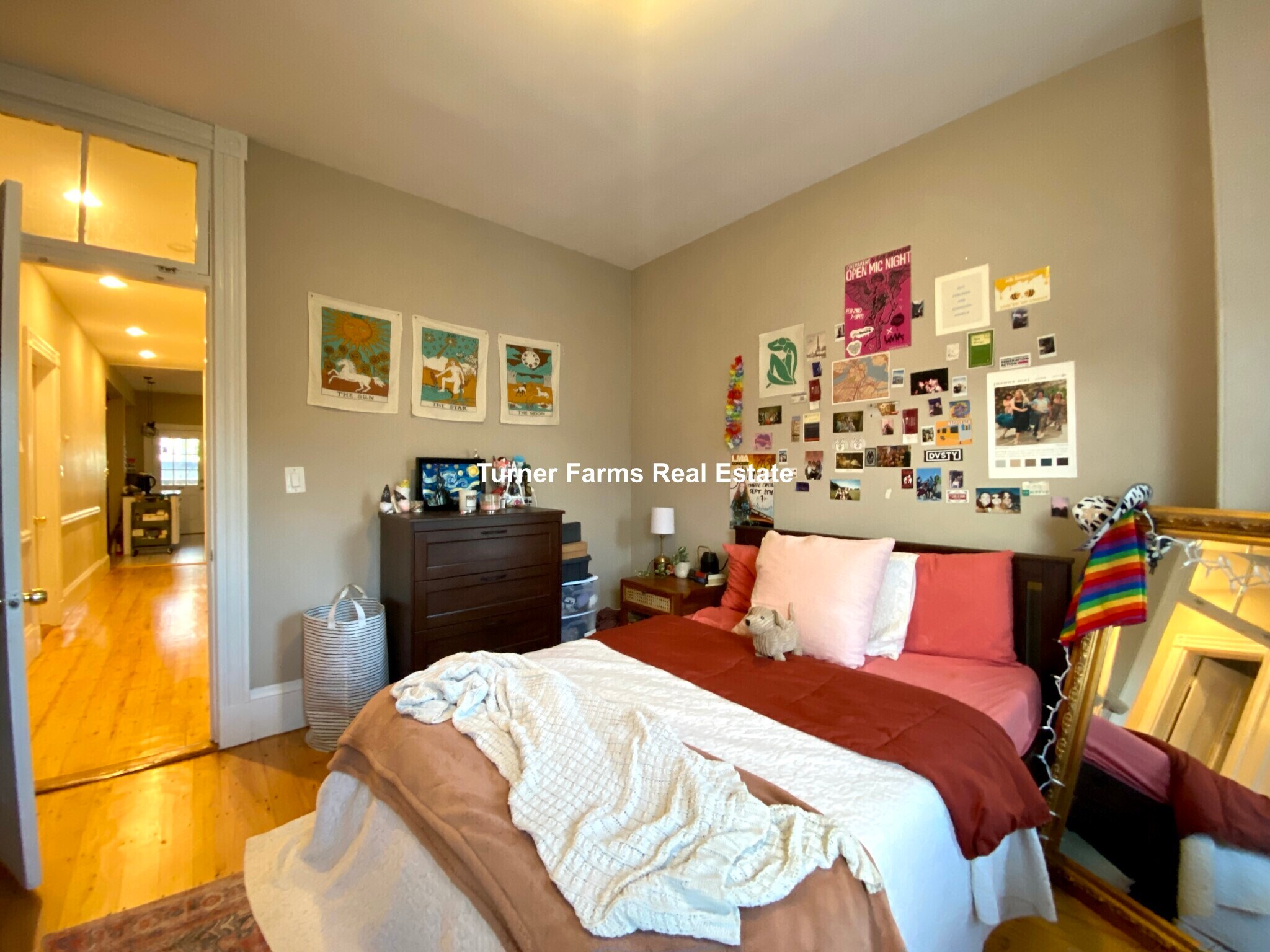 Building Photo - 13 Sachem St