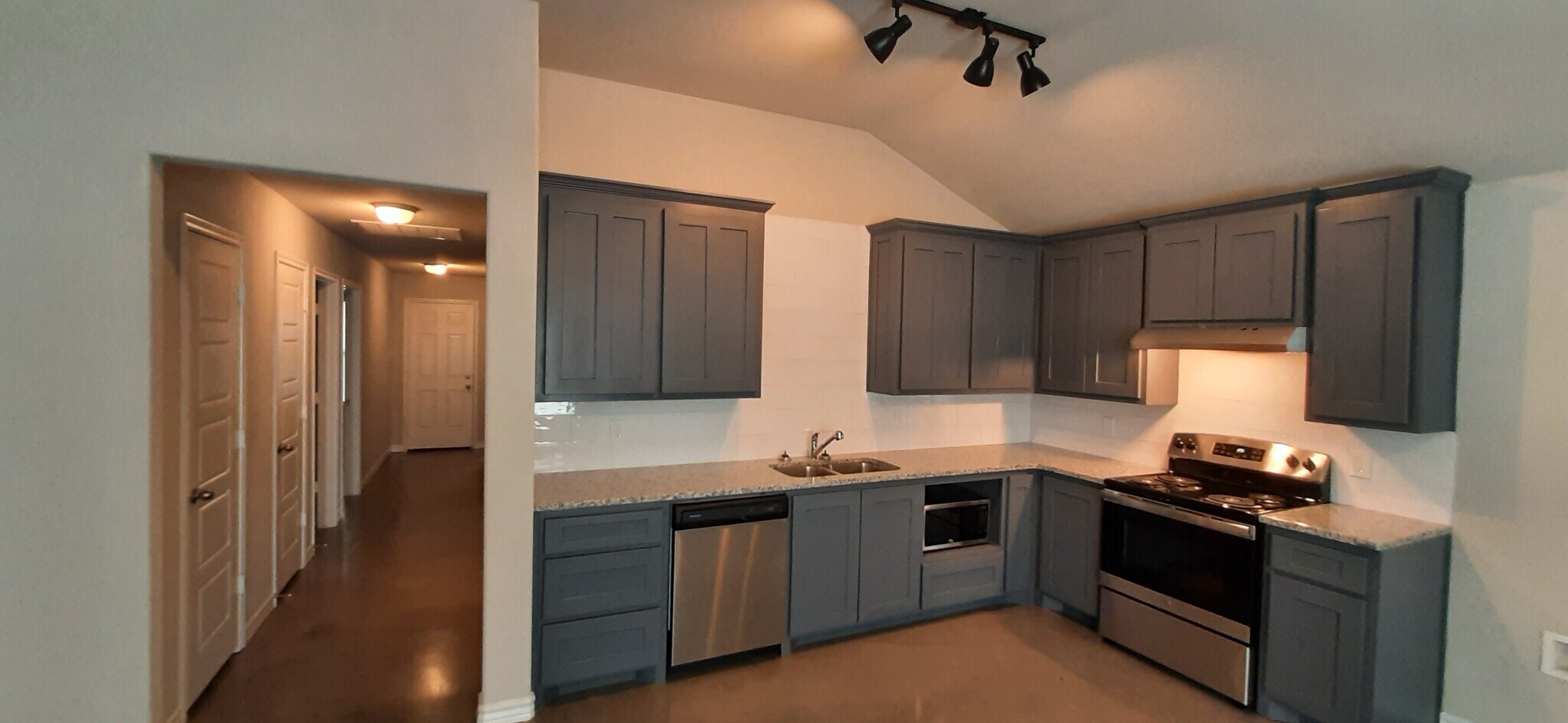 Building Photo - 109 Lollipop