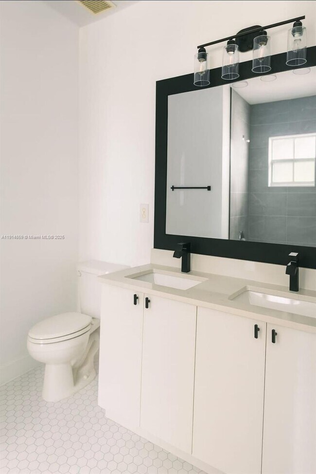 Building Photo - 14116 SW 260th St