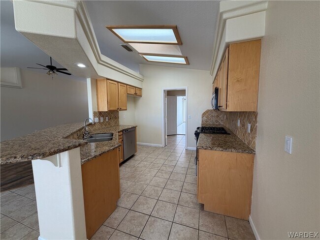 Building Photo - 2581 Highland Trail