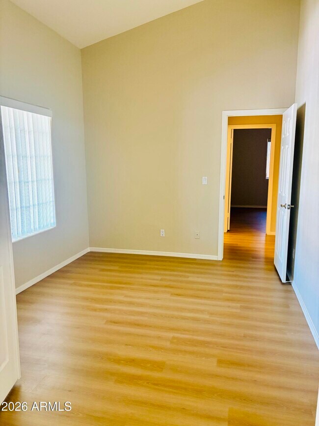 Building Photo - 8947 E Palm Ridge Dr