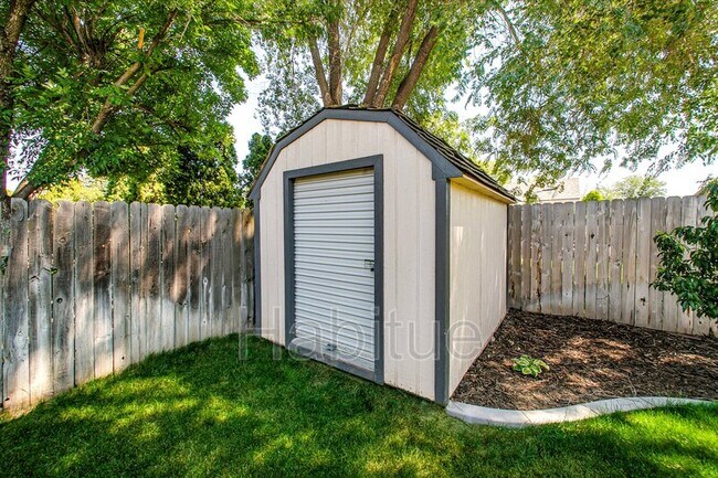 Building Photo - 9025 W Lorinda Dr