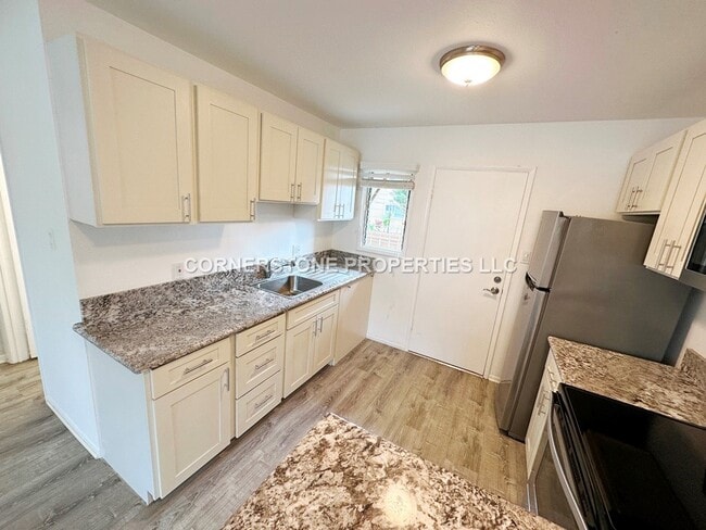 Building Photo - 98-1393-1393 Hinu Pl