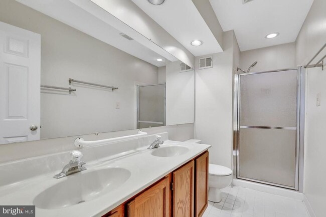 Building Photo - 4207 Devonwood Way