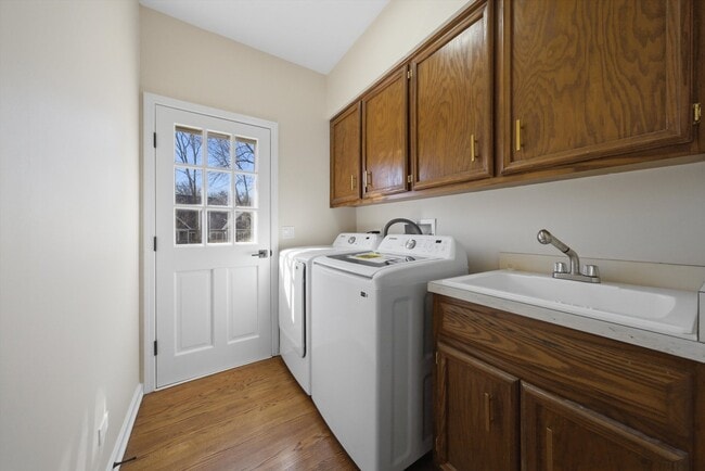 Building Photo - 1215 Triple Crown Ct