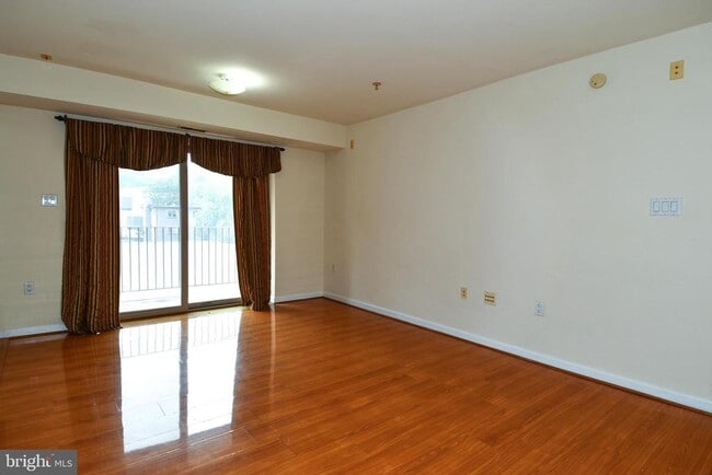 Building Photo - 4116 Ames St NE