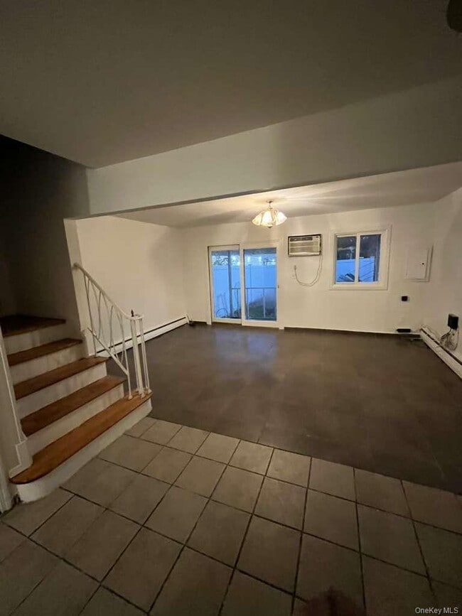 Building Photo - 24 McLaughlin Ave