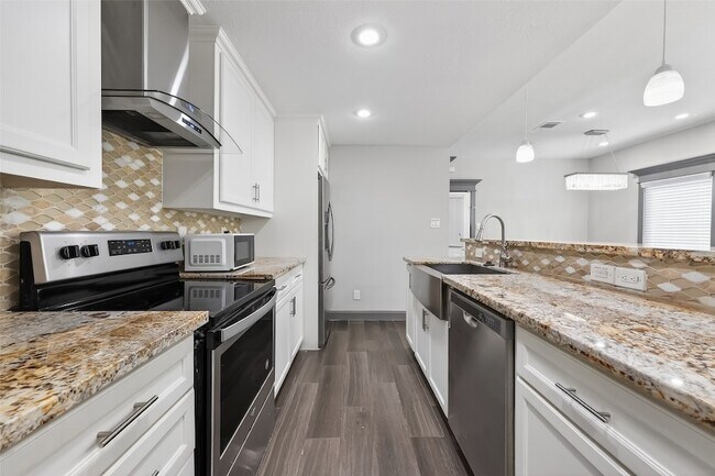 Building Photo - 11280 Braes Forest Dr