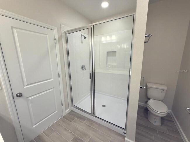 Building Photo - 15445 Bay Brg St