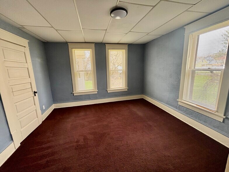 Building Photo - 158 16th St NW