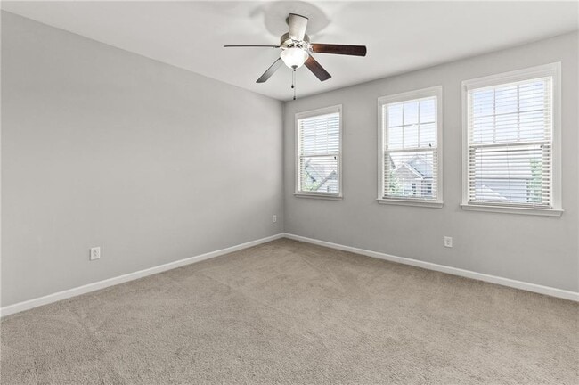 Building Photo - 4435 Donahue Ave