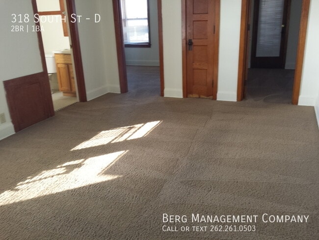 Building Photo - 318 South St