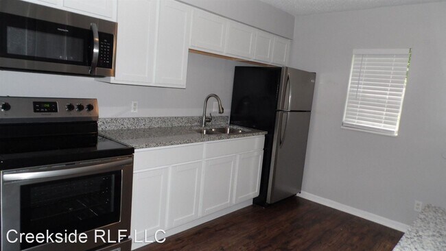 Building Photo - 1218 Hickman Rd