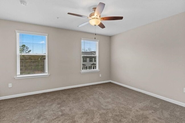 Building Photo - 2243 Del Carmel Way
