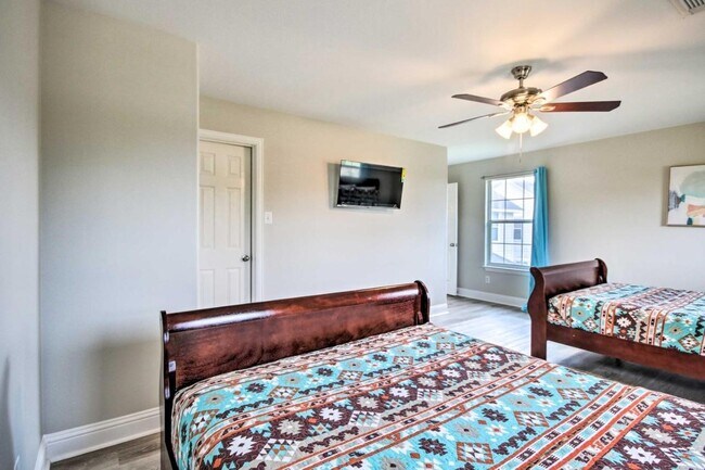 Building Photo - 3214 Sapphire Star Dr