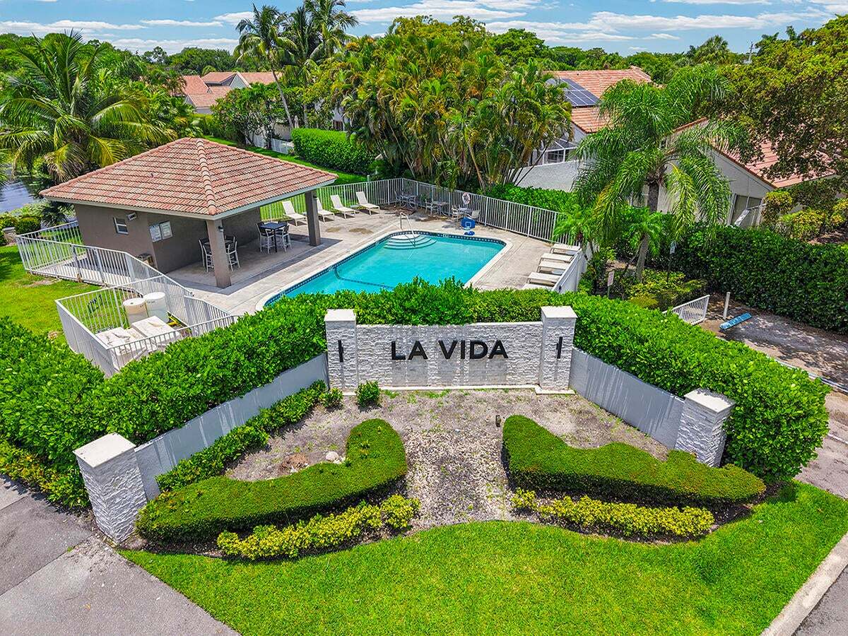 Building Photo - 6168 La Vida Ter