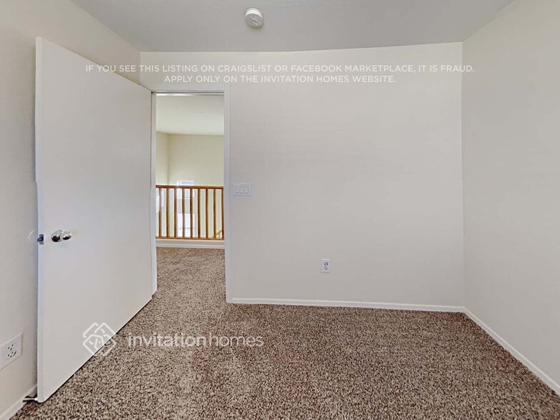 Building Photo - 34393 N Picket Post Dr