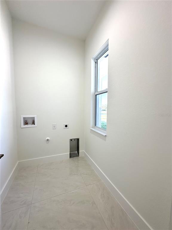 Building Photo - 1466 Dewitt St