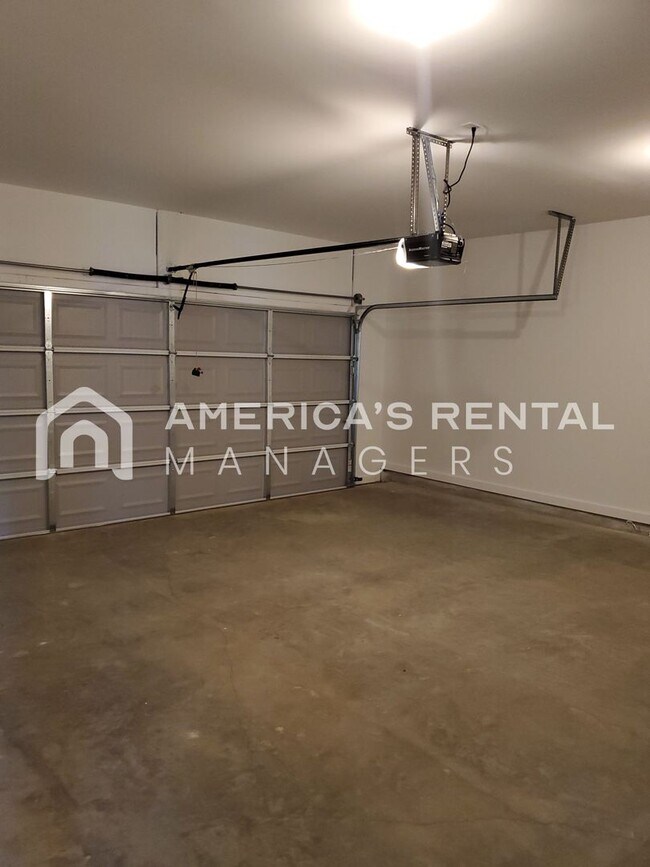 Building Photo - Home for Rent in Clanton, AL!
