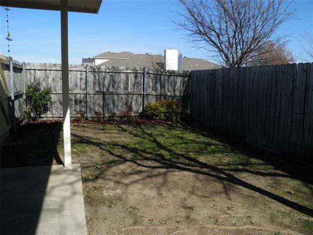 Building Photo - 720 Hillcrest Ct