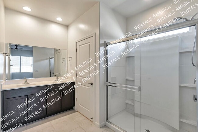 Building Photo - 7754 S Via Perfecta