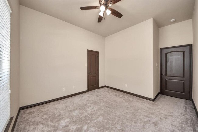Building Photo - 10934 Visconti Ct