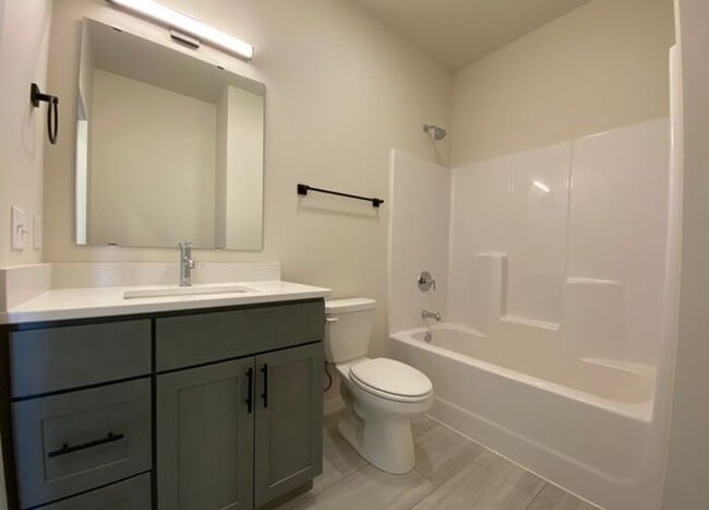 Building Photo - $2,275 | 3 Bedroom, 2.5 Bathroom Town Home | Pet Friendly | Sublease* | Available for August 1st,...