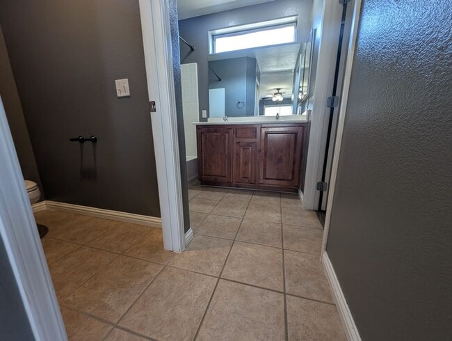 Building Photo - 9121 Spoonbill Ridge Pl