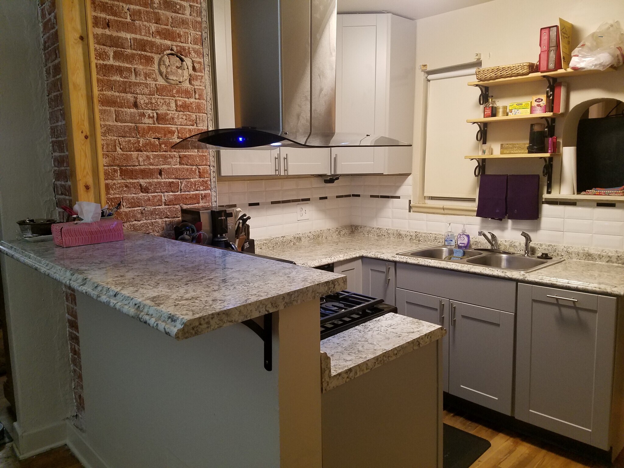 Kitchen - 521 Harrison St