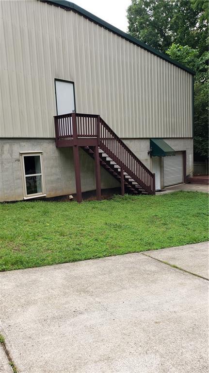 Primary Photo - 3830 Mathis Airpark Rd Rd