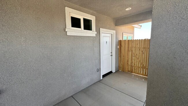Building Photo - Coyote Run Duplexes