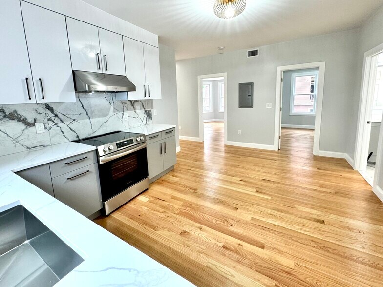*Pictures are representative samples of the advertised unit. In some cases, the actual units you tou - 190 Hillside St