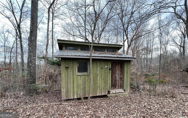 Building Photo - 195 Deerfield Rd