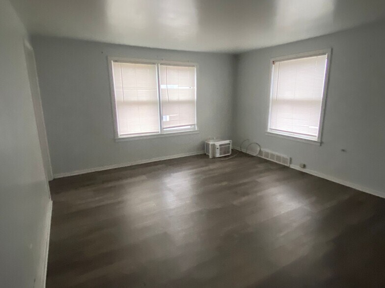 Living Room - 294 Shields Rd