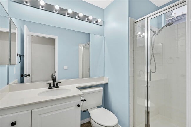 Building Photo - Desirable 4 Bedroom Home with Pool near Summerlin!