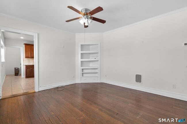 Building Photo - 712 Madison Ave