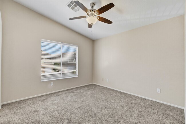 Building Photo - 2576 Velez Valley Way