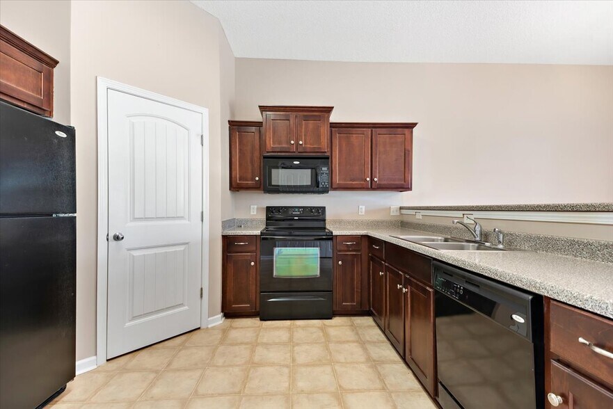 Kitchen - 401 Barry McCaffrey Blvd