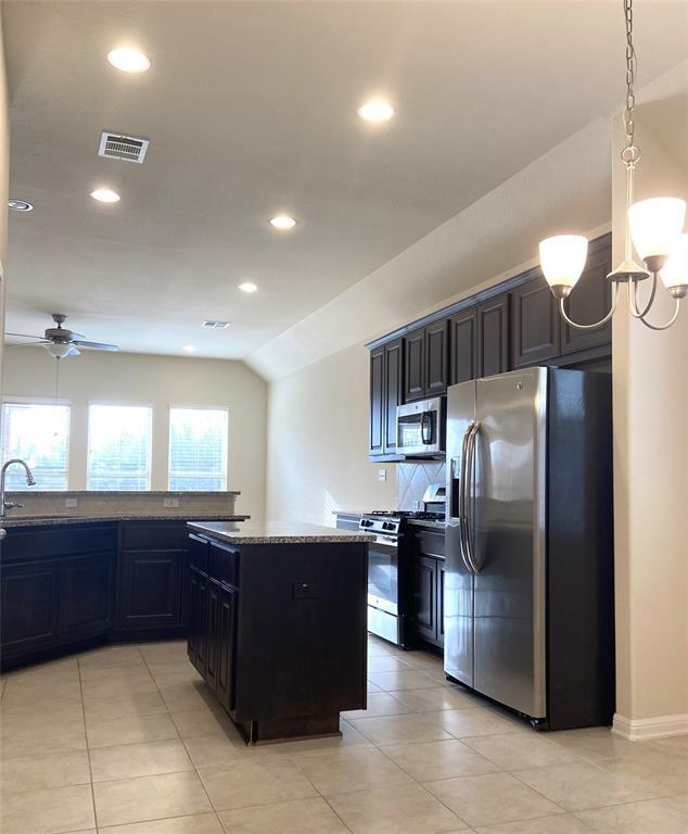 Building Photo - 2765 Sorano Ave