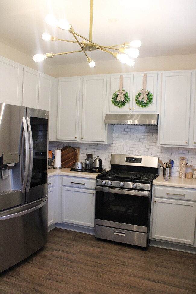 Building Photo - 1607 Kemah Dr