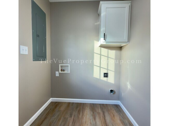 Building Photo - BRAND NEW 3-Bed, 2-Bath Home!