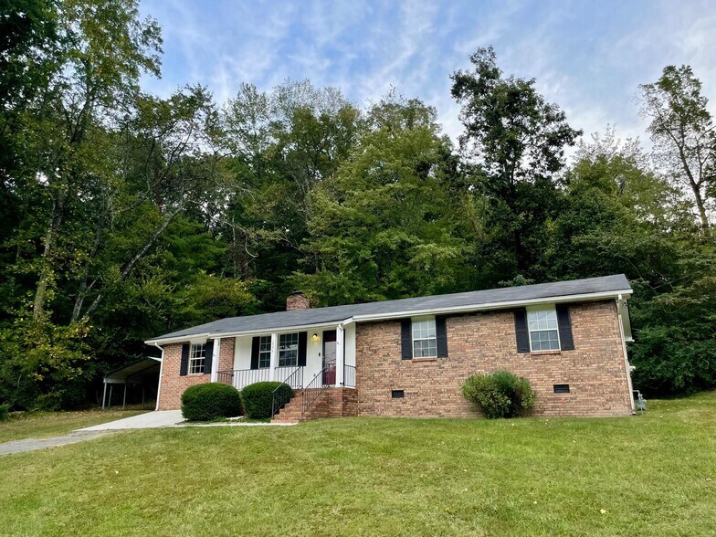 Building Photo - 1936 Ashmore Ave