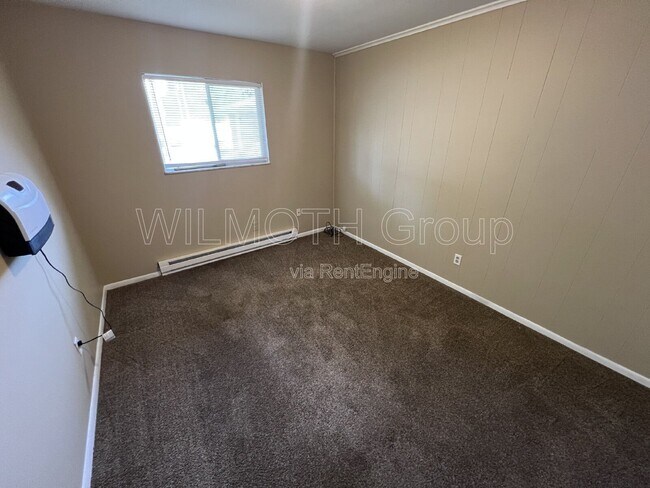 Building Photo - 3001 N Campbell Ave