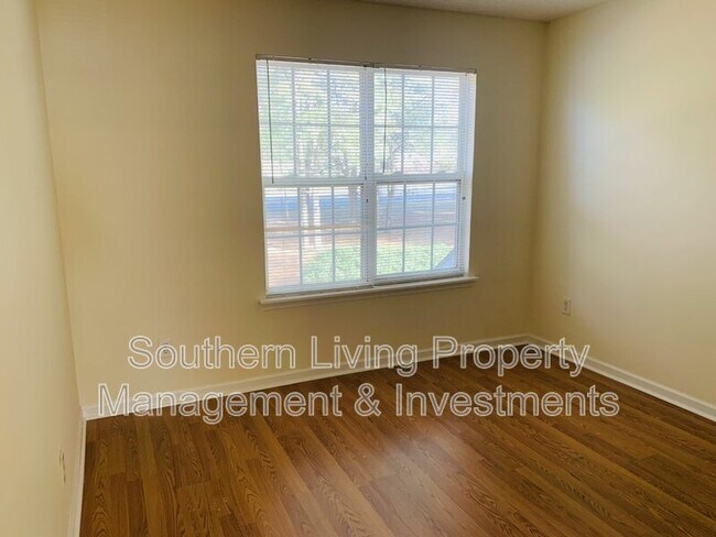 Building Photo - 9436 Elizabeth Townes Ln