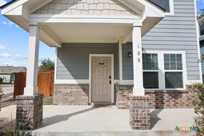 Building Photo - 105 Switchgrass St