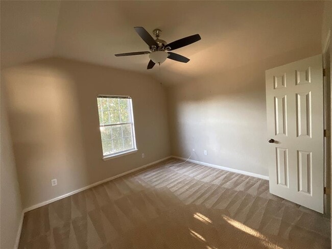 Building Photo - 4427 Meadowside Ln