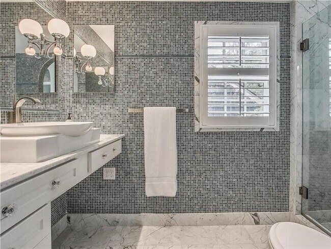 Building Photo - 1109 NW 55th St